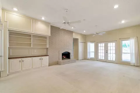 1517 Englecrest Dr, Richardson, TX 75081