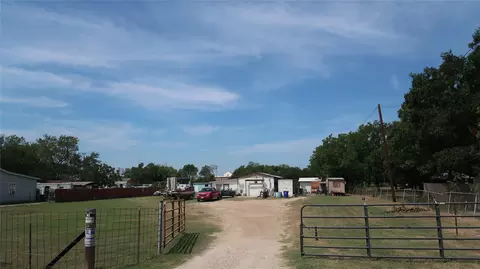 5317 Buford Jett Ln, Balch Springs, TX 75180