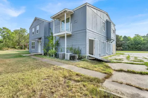 Exterior - 603 Harrison St, Commerce, TX 75428 photo 2 of 5