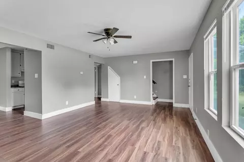 Living - 603 Harrison St, Commerce, TX 75428 photo 2 of 5