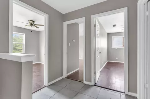 Entry Way - 603 Harrison St, Commerce, TX 75428 photo 1 of 2
