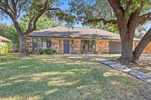 4109 Hemlock St, Fort Worth, TX 76137