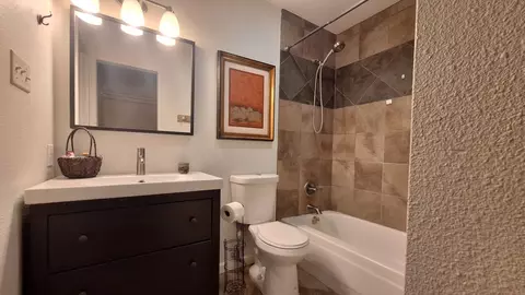 Bath - 890 E Riverside Dr, Grapevine, TX 76051 photo 1 of 4