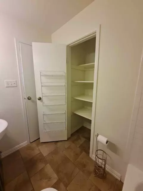 Other - 890 E Riverside Dr, Grapevine, TX 76051 photo 3 of 6