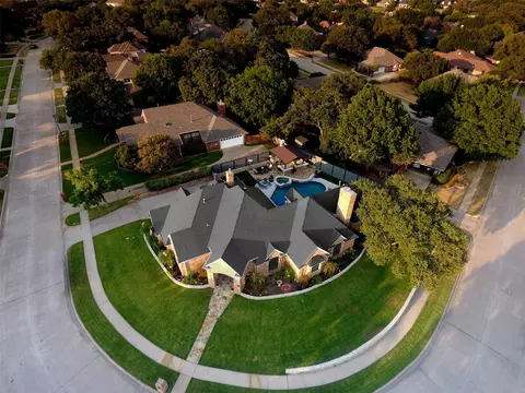 1751 Timber Ridge Cir, Corinth, TX 76210