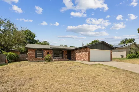 3000 San Marcos Dr, Fort Worth, TX 76116