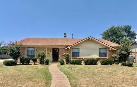 3401 Cheyenne Trl, Garland, TX 75044