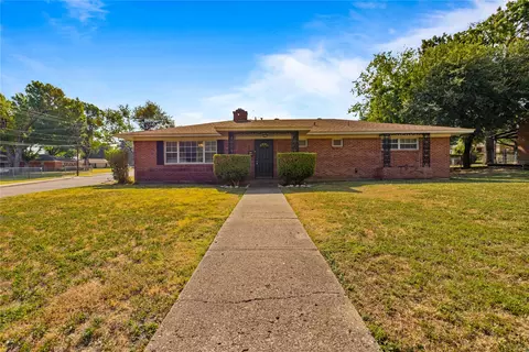 4904 Haywood Pkwy, Dallas, TX 75232