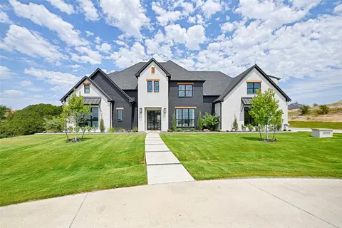 12400 Bella Pace Dr, Fort Worth, TX 76126