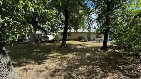 38 Circle Dr, Denison, TX 75021 photo 19