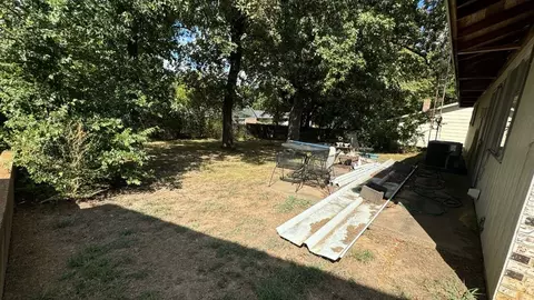 38 Circle Dr, Denison, TX 75021 photo 21
