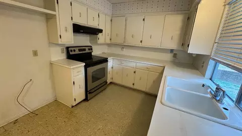 38 Circle Dr, Denison, TX 75021 photo 9