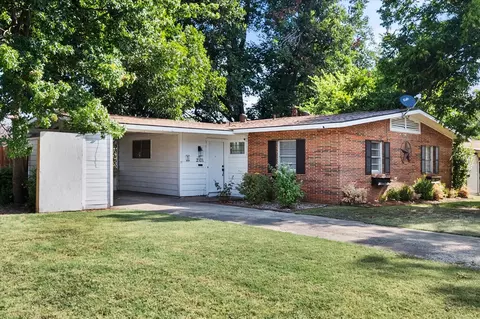 2101 Marilyn Ln, Arlington, TX 76010
