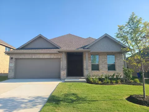 5218 Crystal Lake Ave, Krum, TX 76249