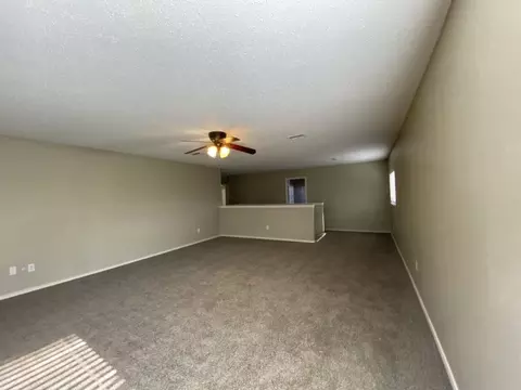 Living - 400 Pointer Pl, Arlington, TX 76002 photo 7 of 7