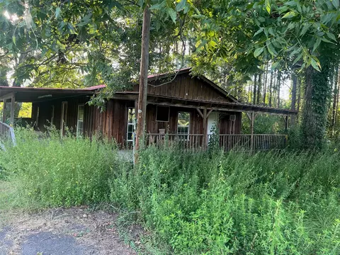 437 Golden Rd, Coushatta, LA 71019