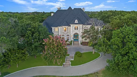 4504 Tour 18 Dr, Flower Mound, TX 75022