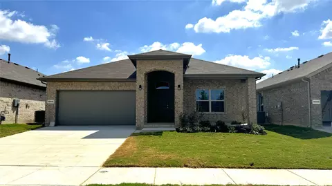 16036 Farringdon St, Northlake, TX 76247