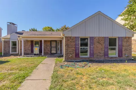 1018 Pyramid Dr, Garland, TX 75040