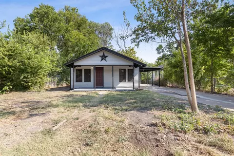 8356 Sussex St, White Settlement, TX 76108
