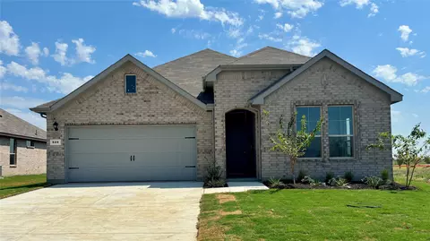 509 Wesley Dr, Grandview, TX 76050