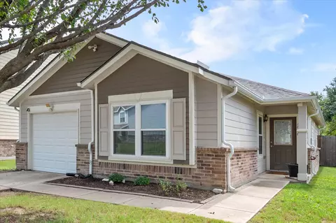1840 Village Park Trl, Burleson, TX 76028