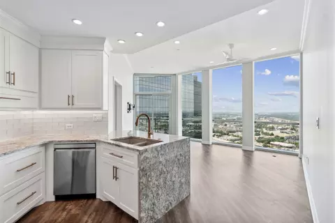500 Throckmorton St #2508, Fort Worth, TX 76102