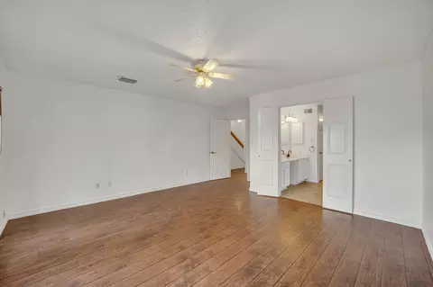 513 Cecil Ln, Euless, TX 76039 photo 17
