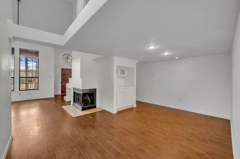513 Cecil Ln, Euless, TX 76039 photo 9