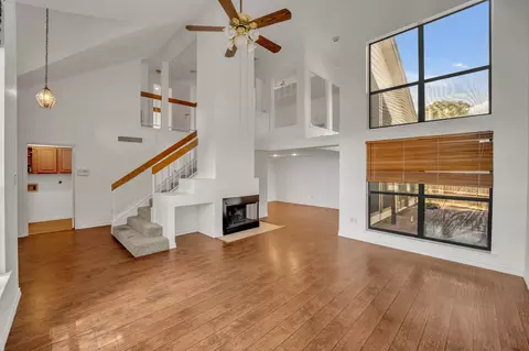 513 Cecil Ln, Euless, TX 76039