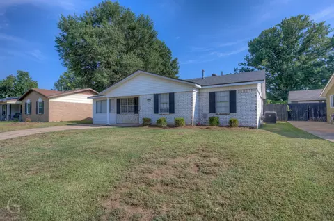 4832 San Antone Dr, Bossier City, LA 71111