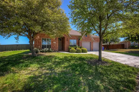 2017 Songbird Dr, Forney, TX 75126