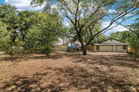 715 E Maple Row, Denison, TX 75021 photo 24