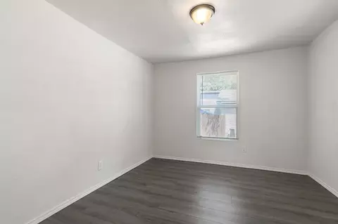 715 E Maple Row, Denison, TX 75021 photo 10