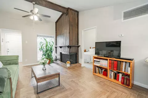 7152 Fair Oaks Ave #2200, Dallas, TX 75231