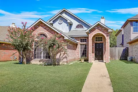 4324 Sierra Dr, Grand Prairie, TX 75052