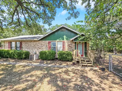3845 Lucy Trimble Rd, Burleson, TX 76028