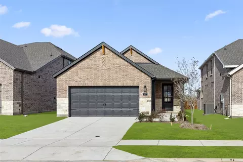 517 Waterhouse Lake Dr, Anna, TX 75409