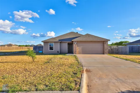 335 Foxtrot Ln, Abilene, TX 79602
