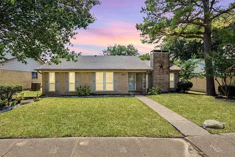 4901 Collingwood Dr, Garland, TX 75043