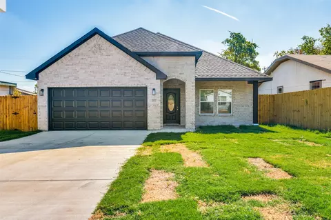 3122 Ross Ave, Fort Worth, TX 76106