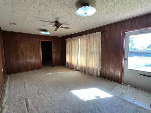 107 9th St, Comanche, TX 76442 photo 6