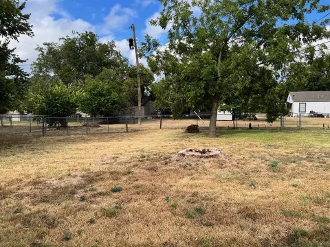107 9th St, Comanche, TX 76442 photo 28