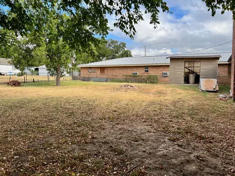 107 9th St, Comanche, TX 76442 photo 29