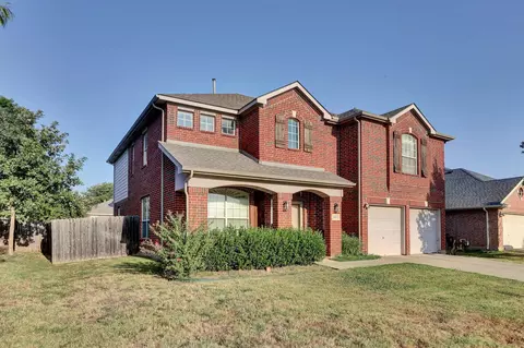 2603 Oxford Oaks Ln, Corinth, TX 76210