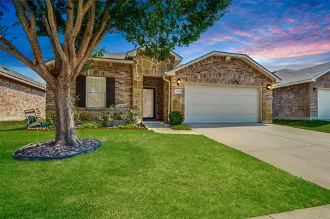 9101 Cloudveil Dr, Arlington, TX 76002