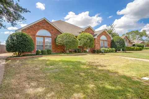 7605 Meadowside Rd, Fort Worth, TX 76132