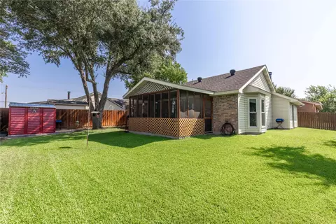 448 E Belt Line Rd, Cedar Hill, TX 75104