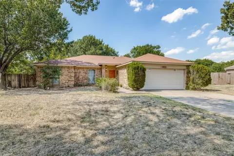 4916 Waxwing Dr, Arlington, TX 76018