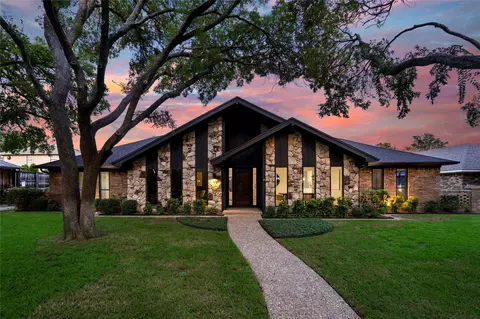 10106 Royal Highlands Dr, Dallas, TX 75238